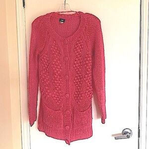 H&M Coral Pink long sleeved Cardigan sweater. Size Small